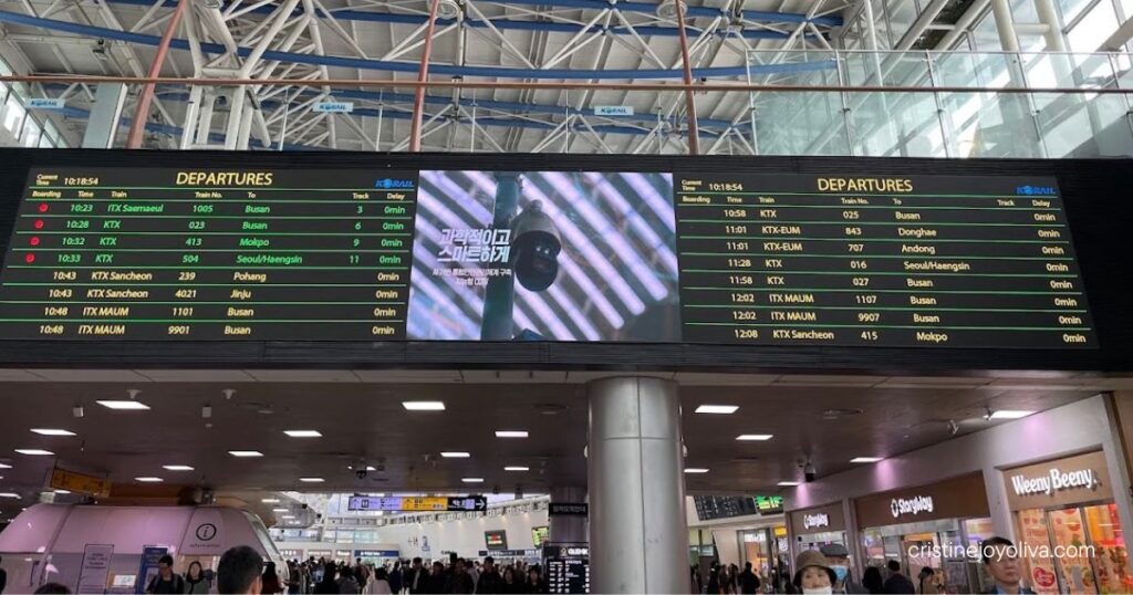 Korail departures board at Seoul Station listing ITX-Maum and KTX trains to Busan